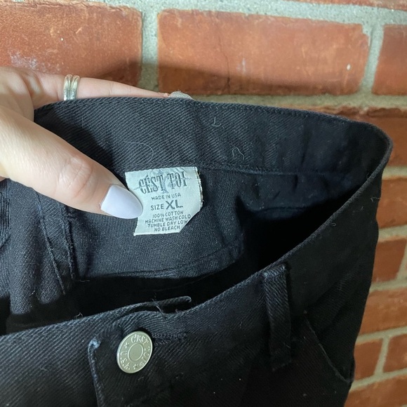 Vintage 90's black high waisted shorts - Picture 4 of 8